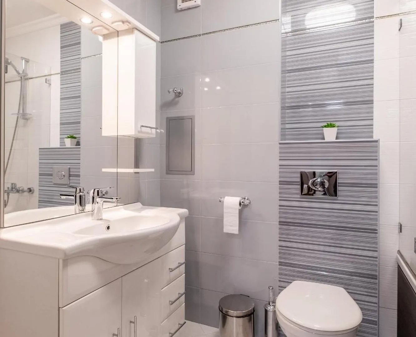 Jewelry - 1 Bedroom Apartment Sofia