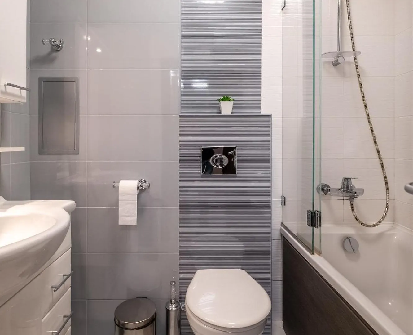 Jewelry - 1 Bedroom Apartment Sofia