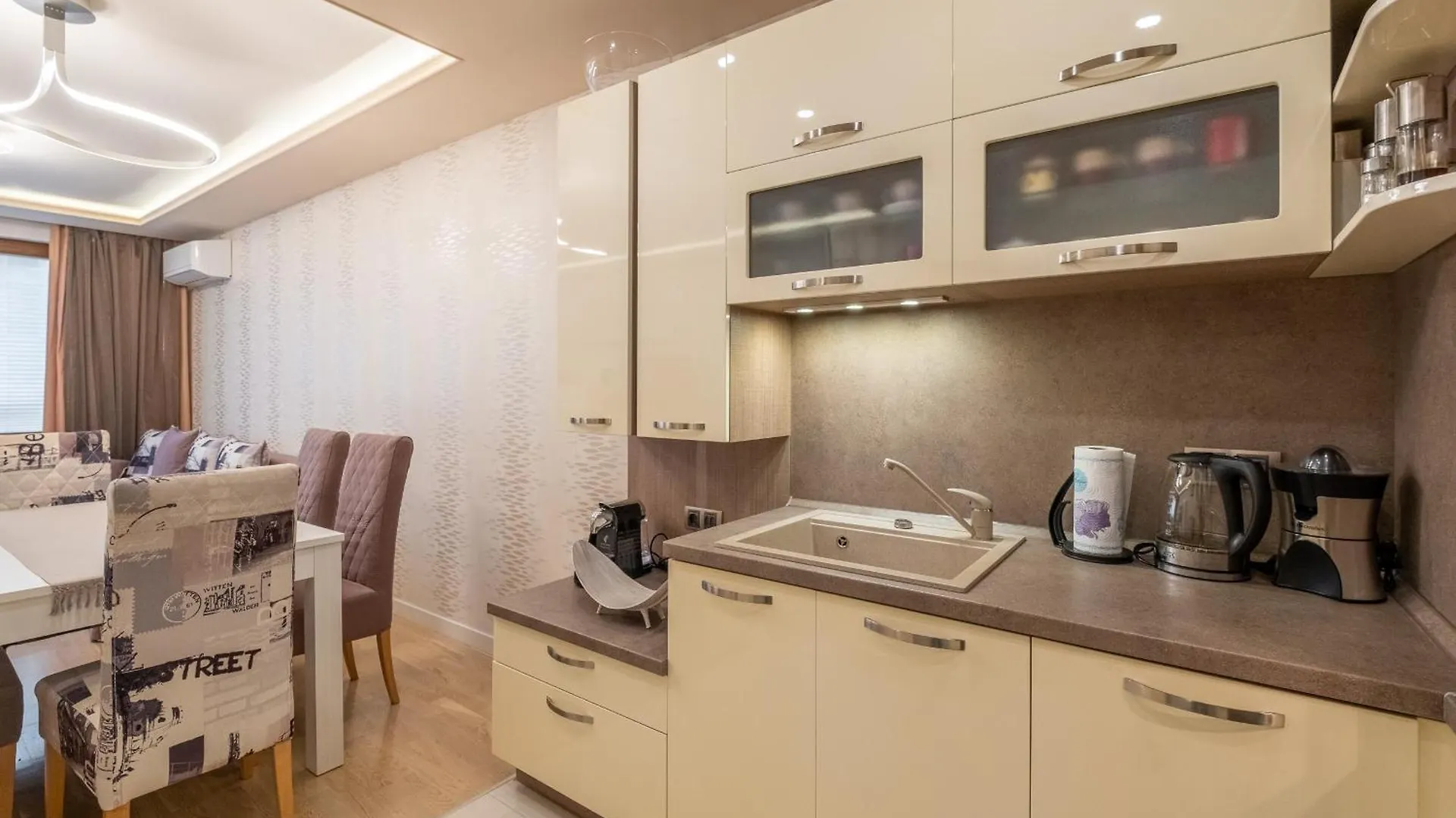 Jewelry - 1 Bedroom Apartment Sofia