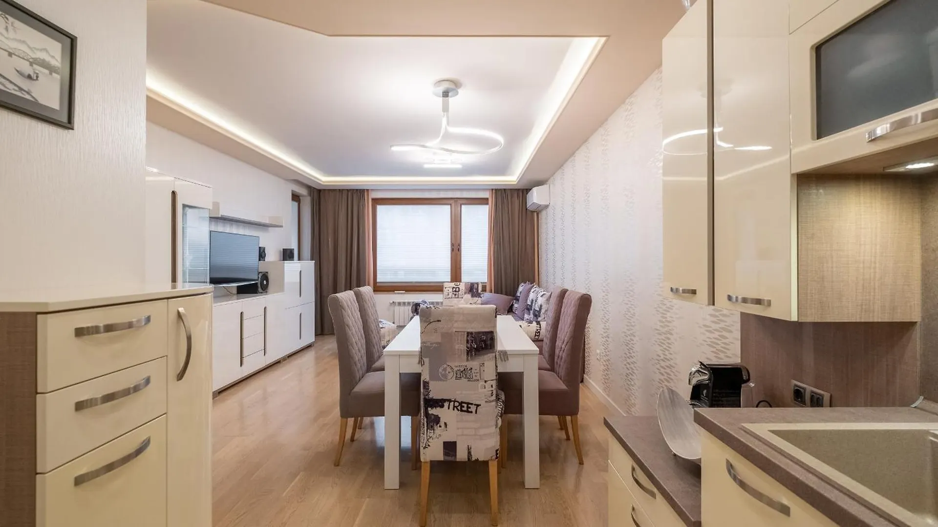 Jewelry - 1 Bedroom Apartment Sofia 0*,