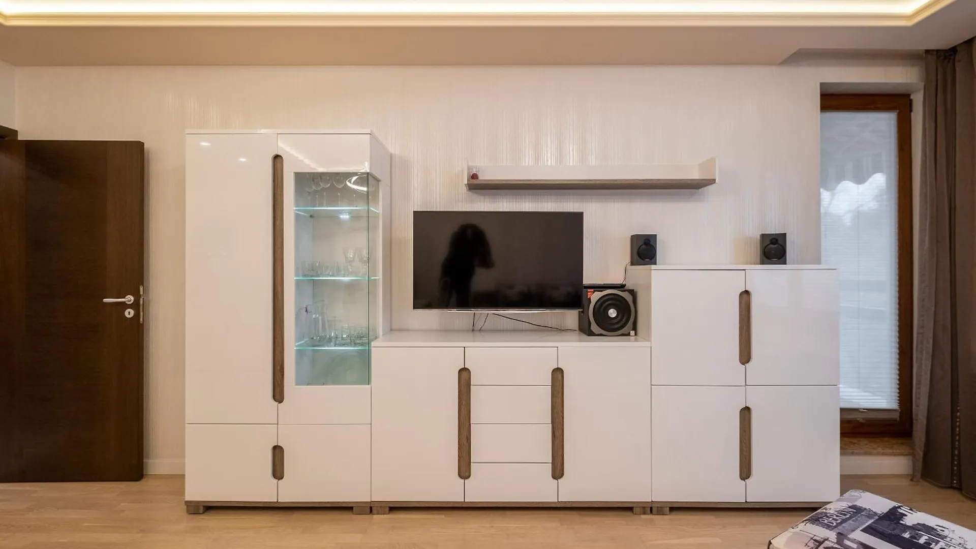 Jewelry - 1 Bedroom Apartment Sofia