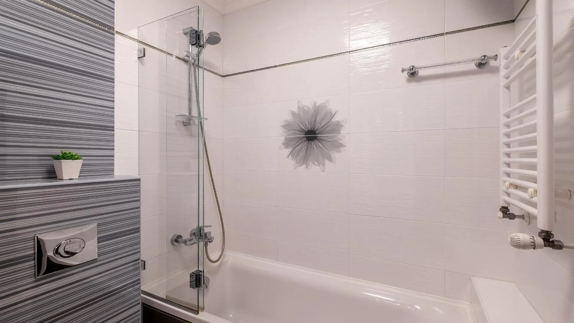 Jewelry - 1 Bedroom Apartment Sofia Bulgaria