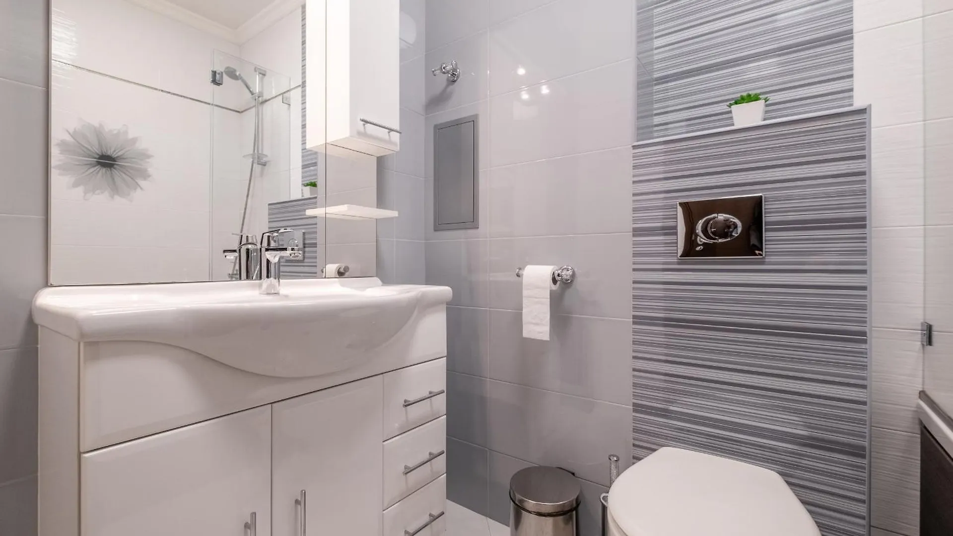 Jewelry - 1 Bedroom Apartment ソフィア
