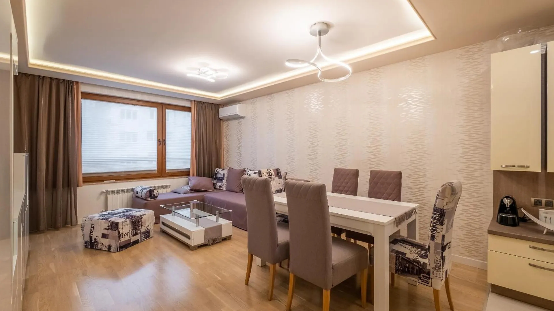 Jewelry - 1 Bedroom Apartment ソフィア ブルガリア